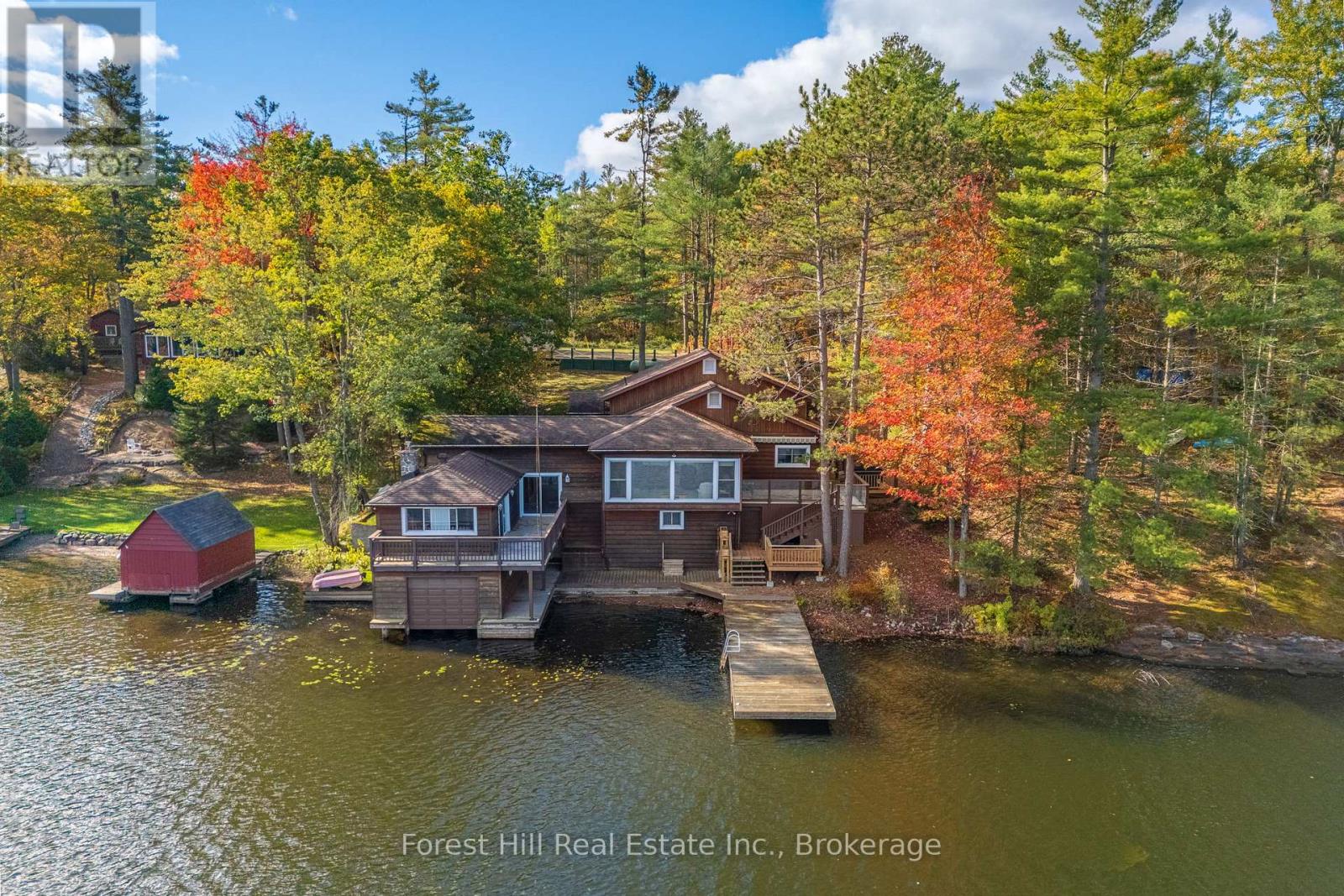1062 Pine Lake Road, Gravenhurst, Ontario  P1P 1R2 - Photo 4 - X12457015
