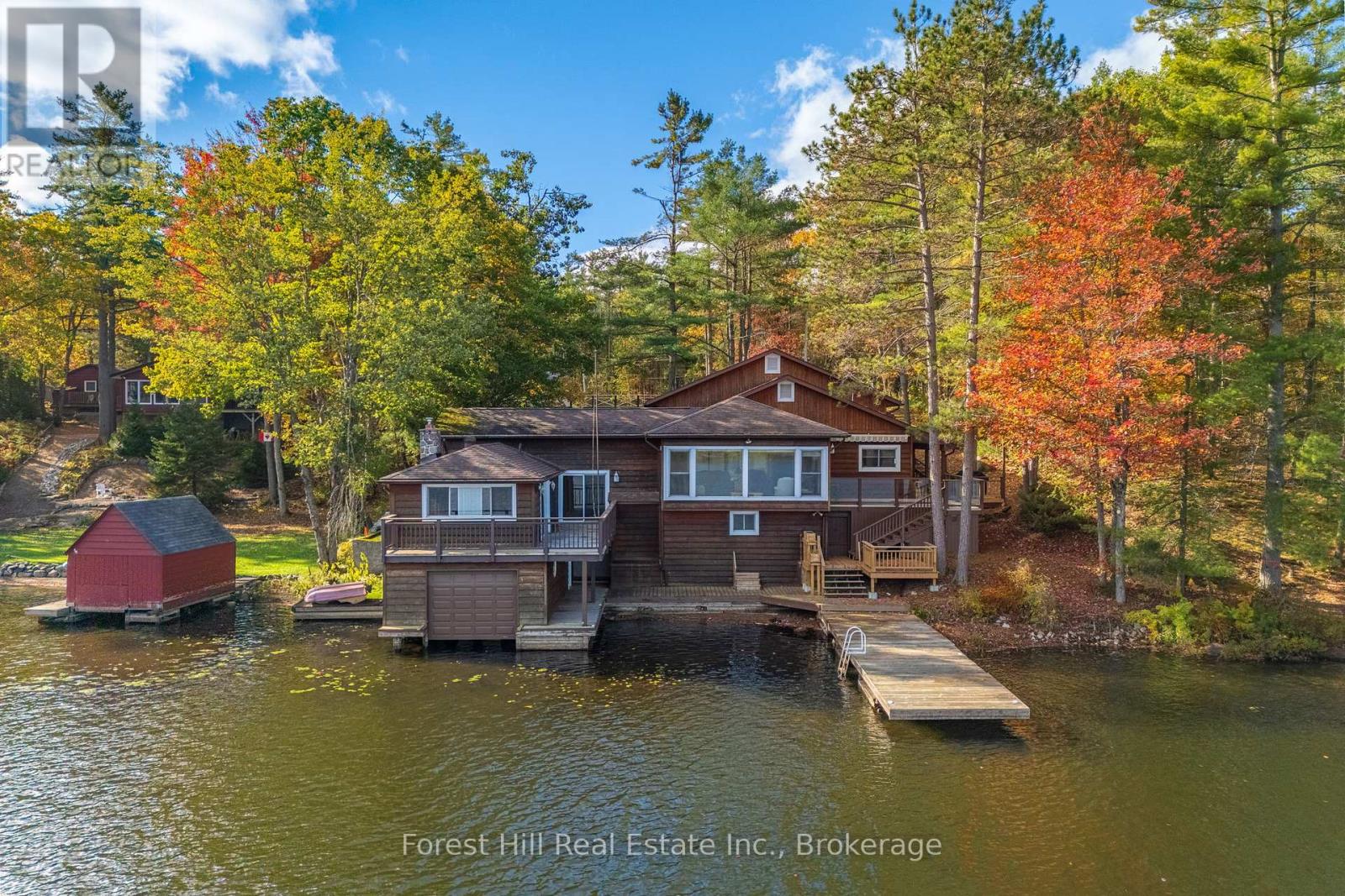 1062 Pine Lake Road, Gravenhurst, Ontario  P1P 1R2 - Photo 5 - X12457015