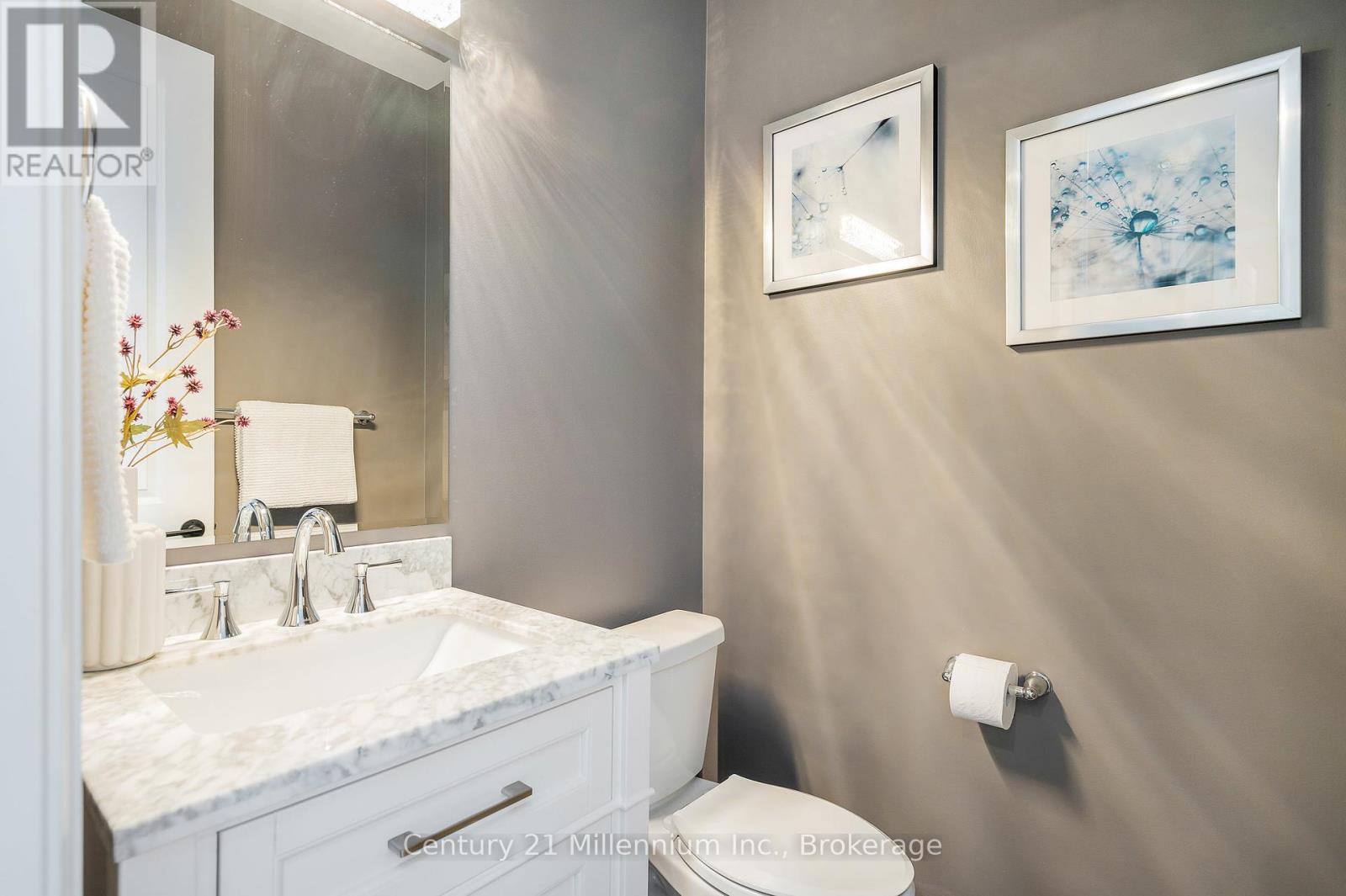 138 Creekwood Court, Blue Mountains, Ontario  L9Y 0V1 - Photo 23 - X12457034