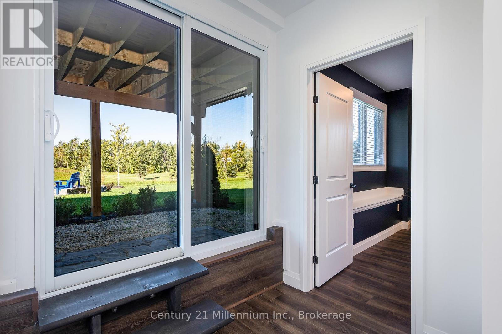 138 Creekwood Court, Blue Mountains, Ontario  L9Y 0V1 - Photo 41 - X12457034