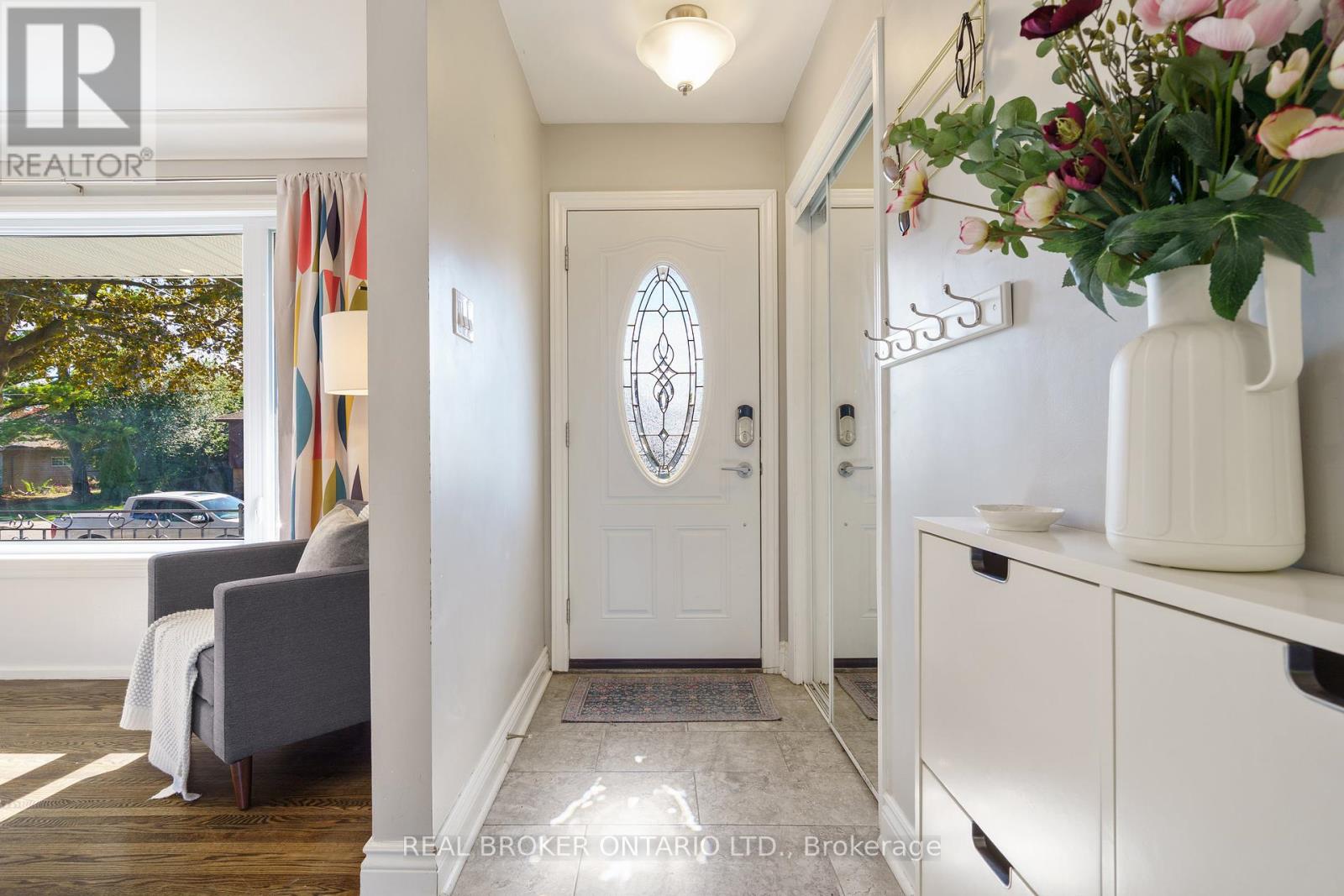 109 Organ Crescent, Hamilton, Ontario  L8T 1Y8 - Photo 3 - X12456896