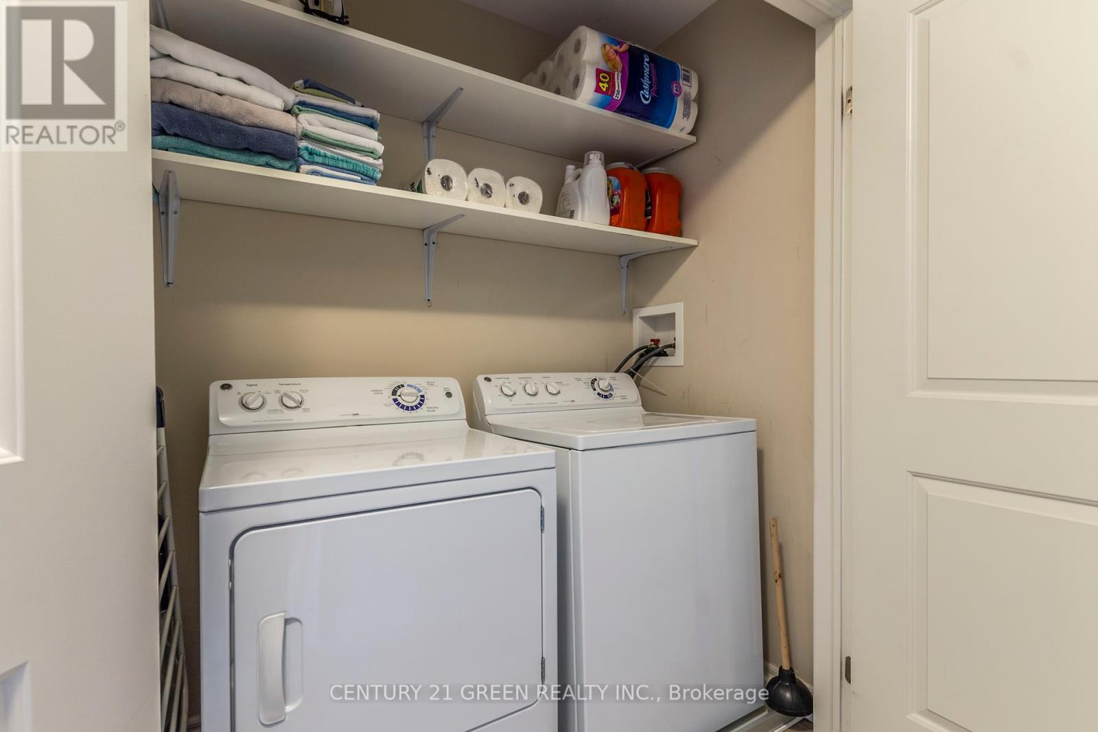 93 Sexton Crescent, Hamilton, Ontario  L9G 0E2 - Photo 29 - X12456922