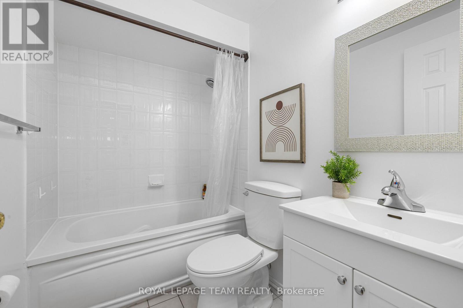 4397 Whittaker Crescent, Ottawa, Ontario  K1B 4P1 - Photo 21 - X12456960