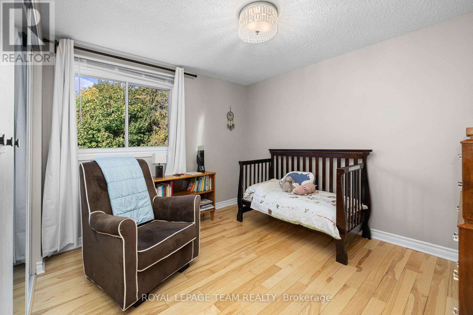 4397 Whittaker Crescent, Ottawa, Ontario  K1B 4P1 - Photo 24 - X12456960