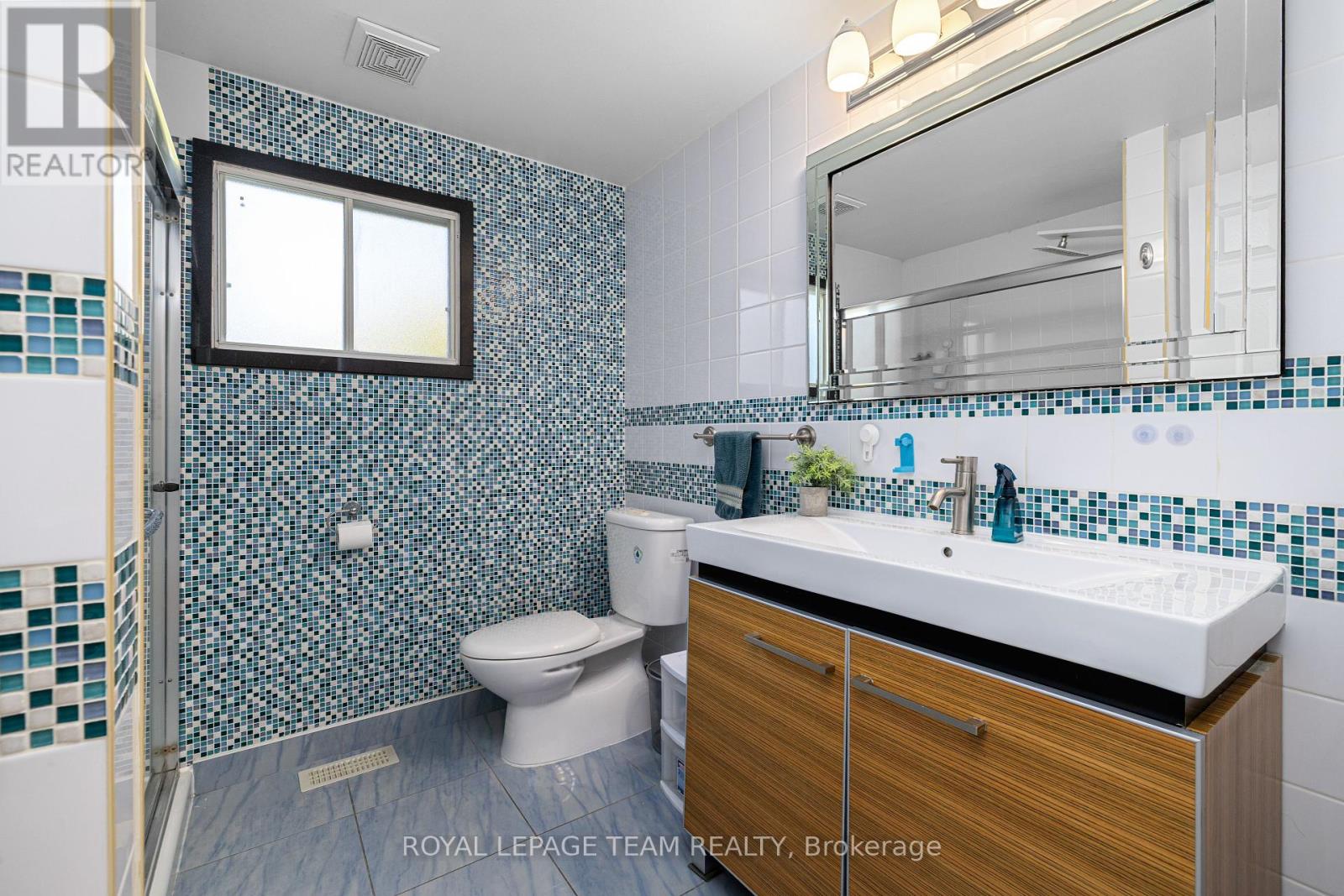 4397 Whittaker Crescent, Ottawa, Ontario  K1B 4P1 - Photo 25 - X12456960
