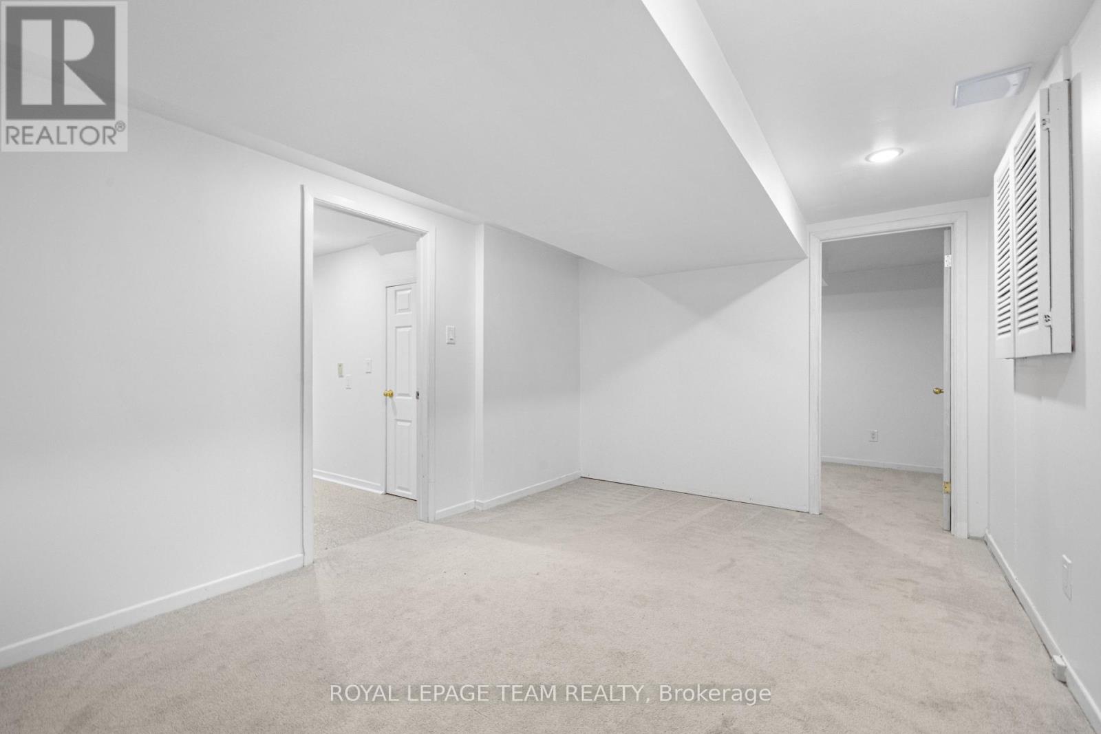 4397 Whittaker Crescent, Ottawa, Ontario  K1B 4P1 - Photo 28 - X12456960