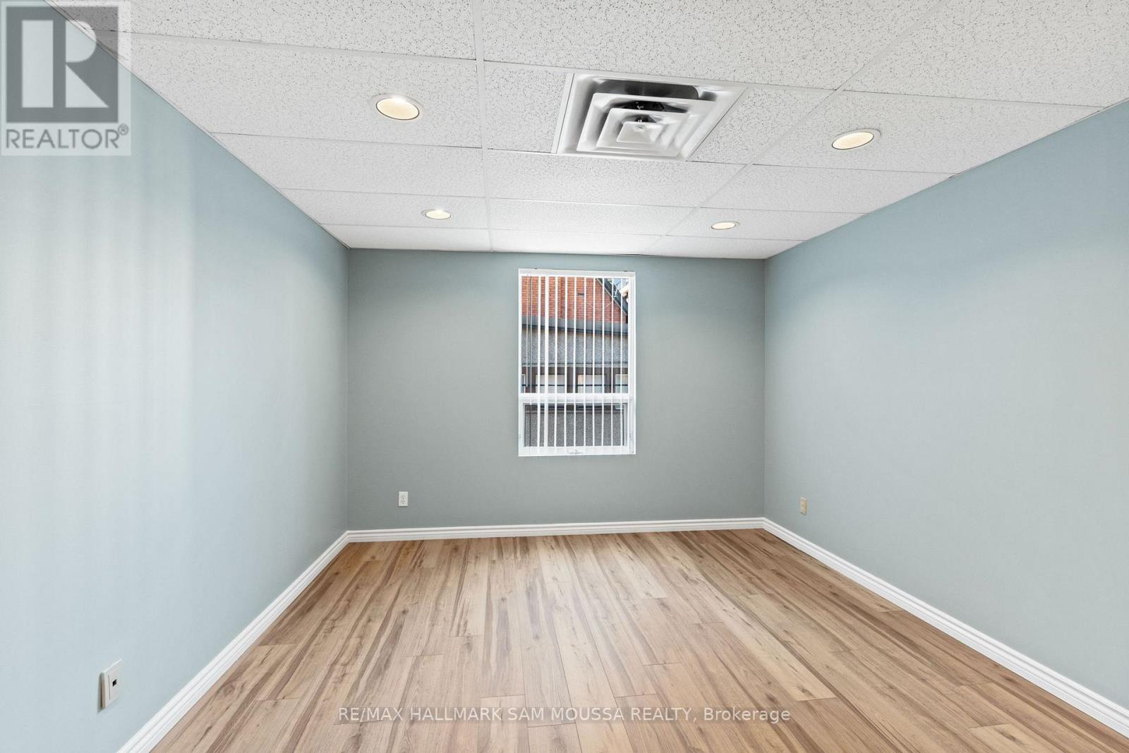437 Gilmour Street, Ottawa, Ontario  K2P 0R5 - Photo 16 - X12456967