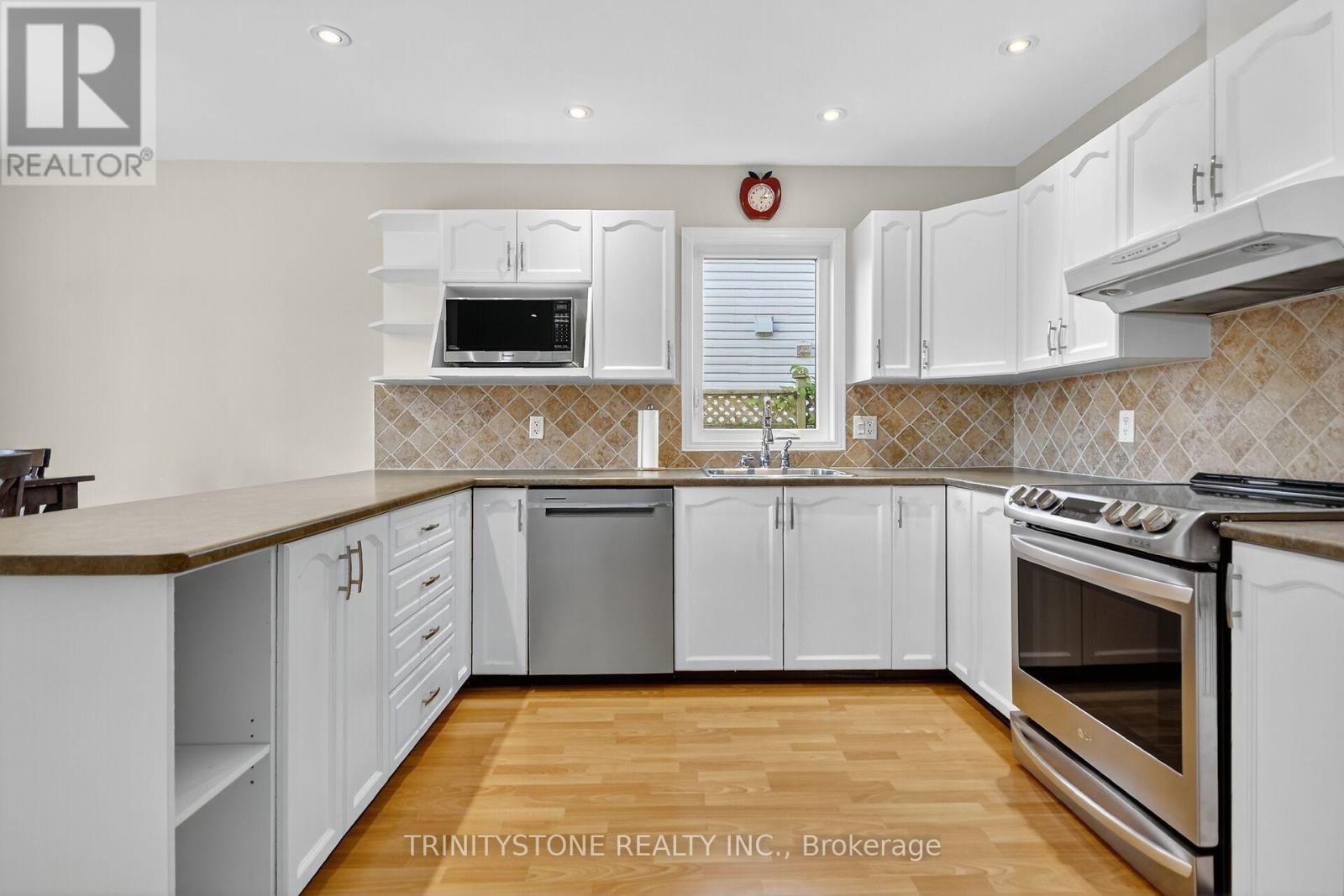 11 Whalings Circle, Ottawa, Ontario  K2S 1S4 - Photo 21 - X12456983