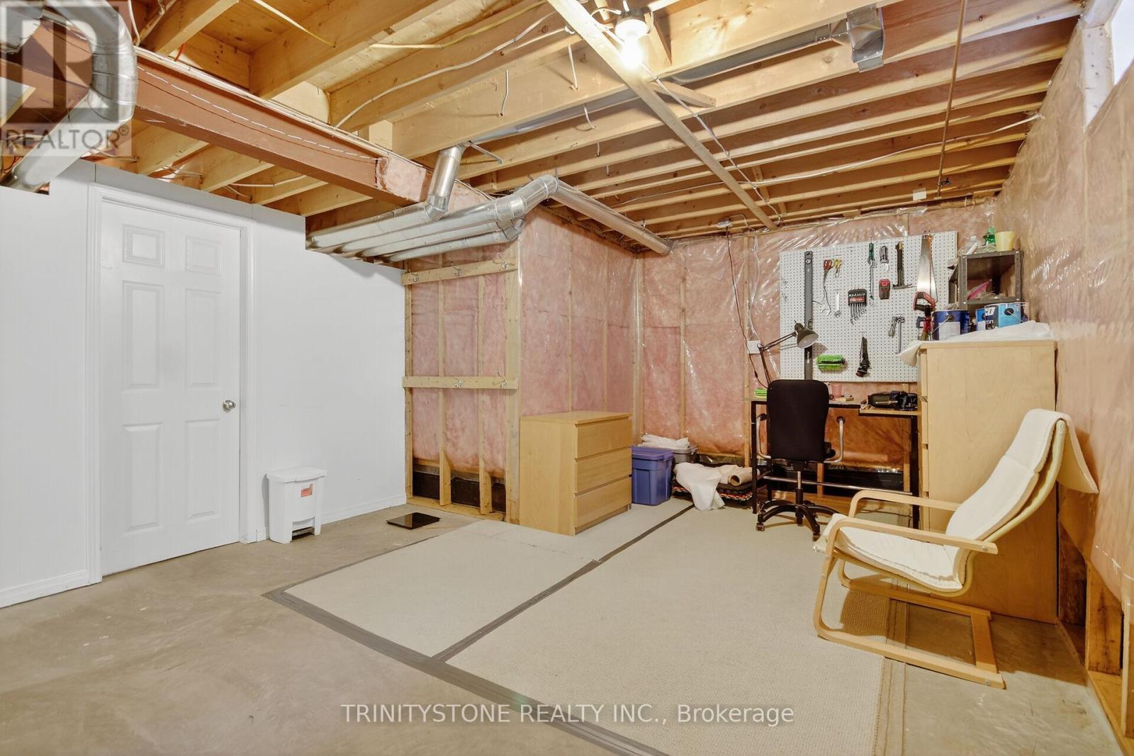 11 Whalings Circle, Ottawa, Ontario  K2S 1S4 - Photo 50 - X12456983