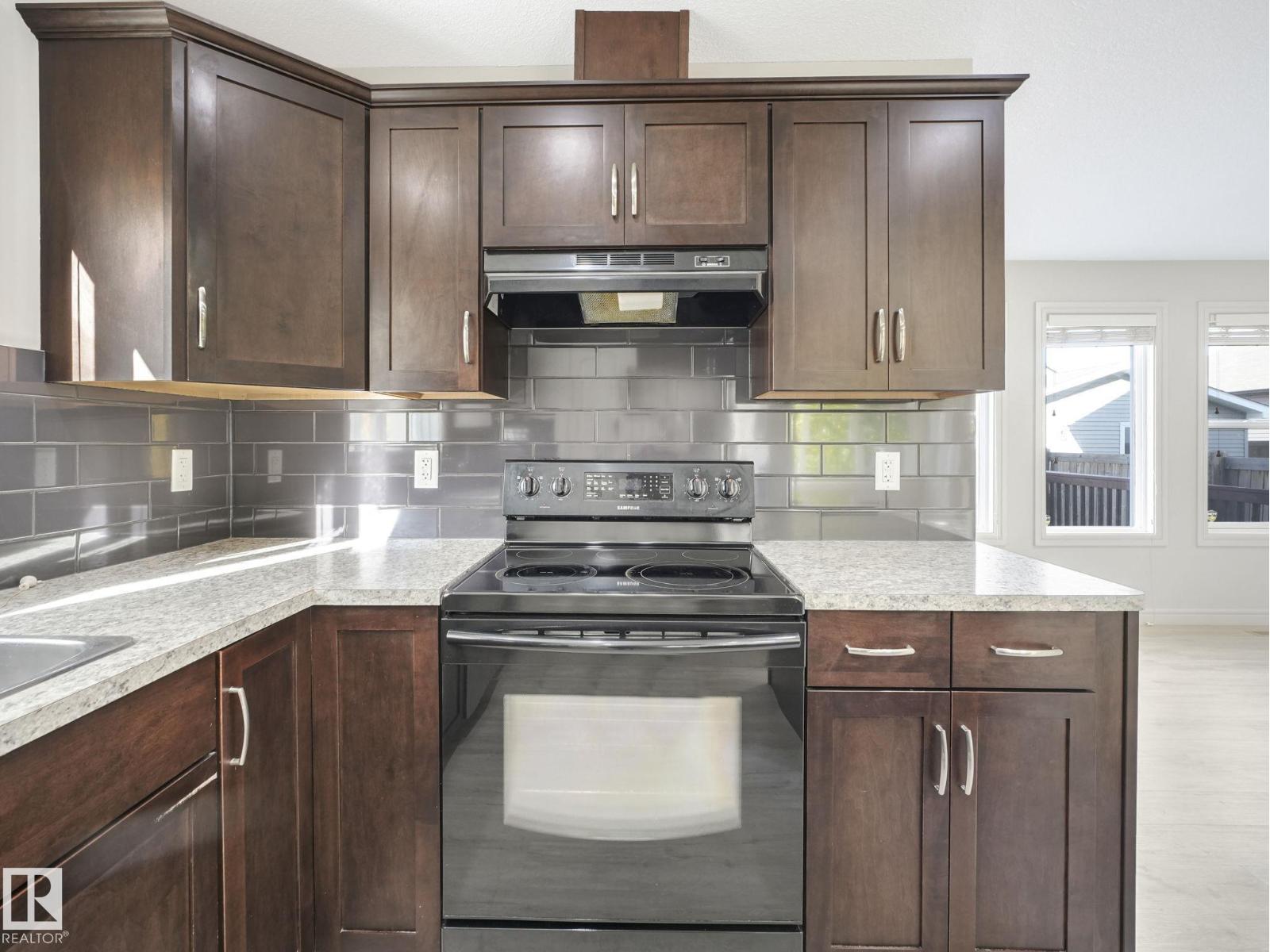 17724 6 Av Sw, Edmonton, Alberta  T6W 2G6 - Photo 12 - E4461695