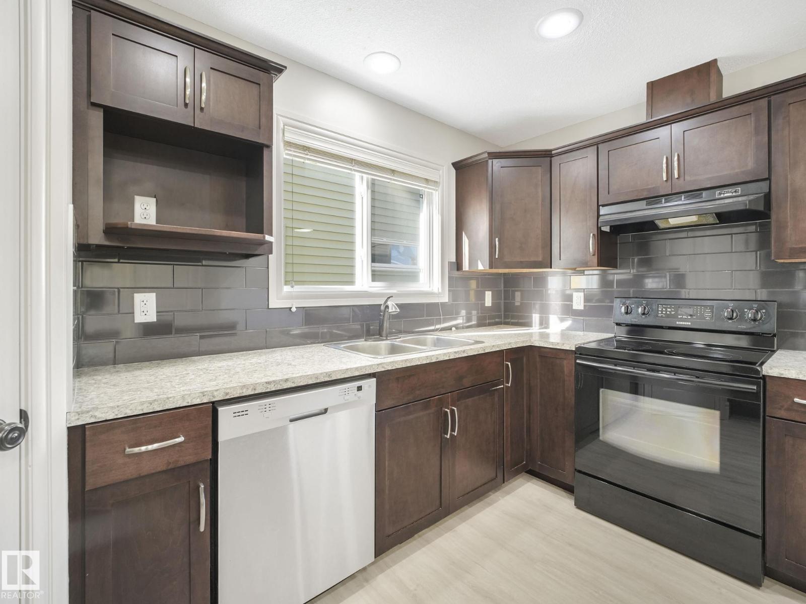 17724 6 Av Sw, Edmonton, Alberta  T6W 2G6 - Photo 13 - E4461695