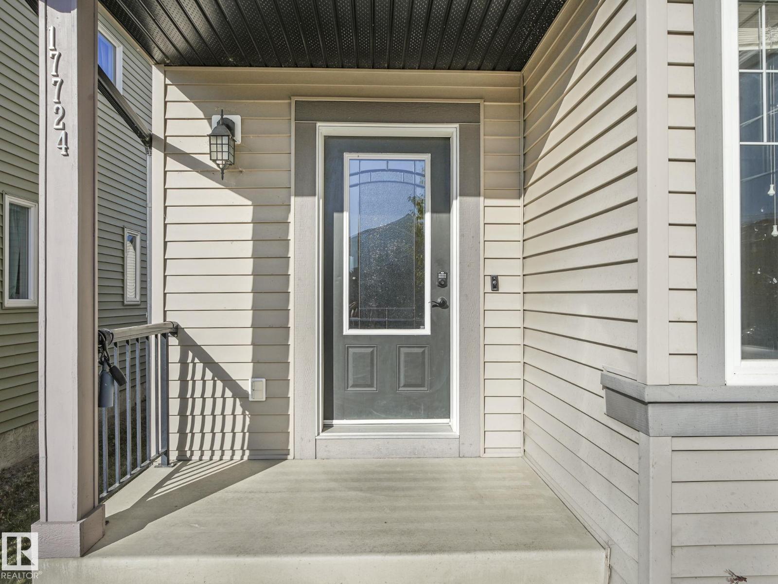 17724 6 Av Sw, Edmonton, Alberta  T6W 2G6 - Photo 3 - E4461695
