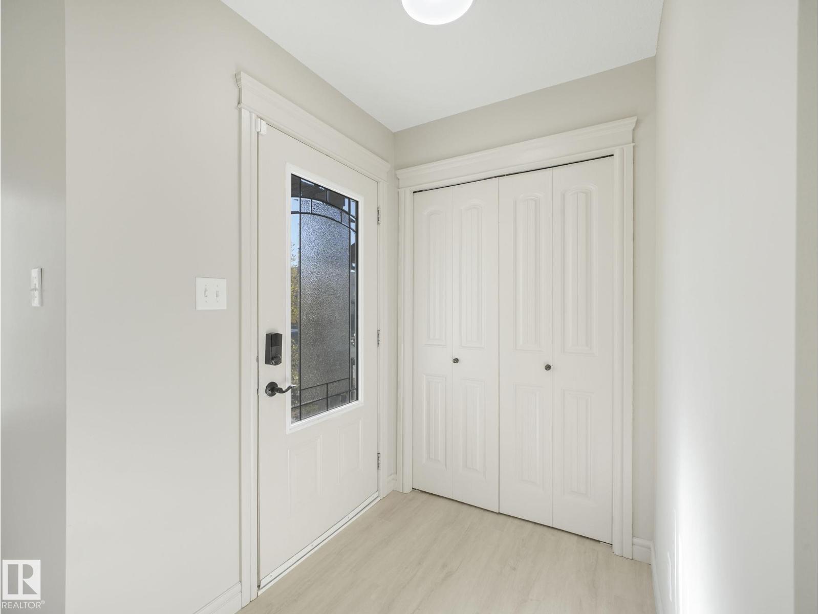 17724 6 Av Sw, Edmonton, Alberta  T6W 2G6 - Photo 4 - E4461695