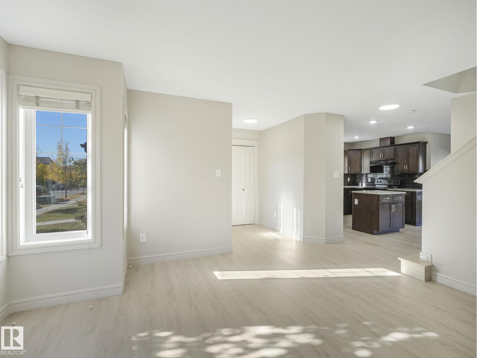 17724 6 Av Sw, Edmonton, Alberta  T6W 2G6 - Photo 7 - E4461695
