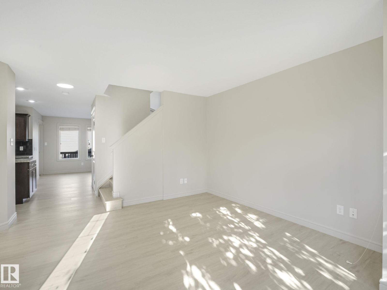 17724 6 Av Sw, Edmonton, Alberta  T6W 2G6 - Photo 8 - E4461695