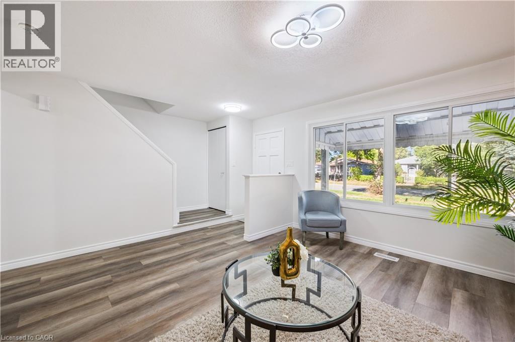 179 Traynor Avenue, Kitchener, Ontario  N2C 1W4 - Photo 8 - 40777127