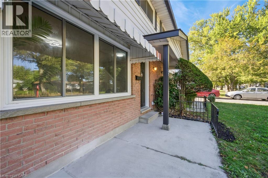 179 Traynor Avenue, Kitchener, Ontario  N2C 1W4 - Photo 4 - 40777127