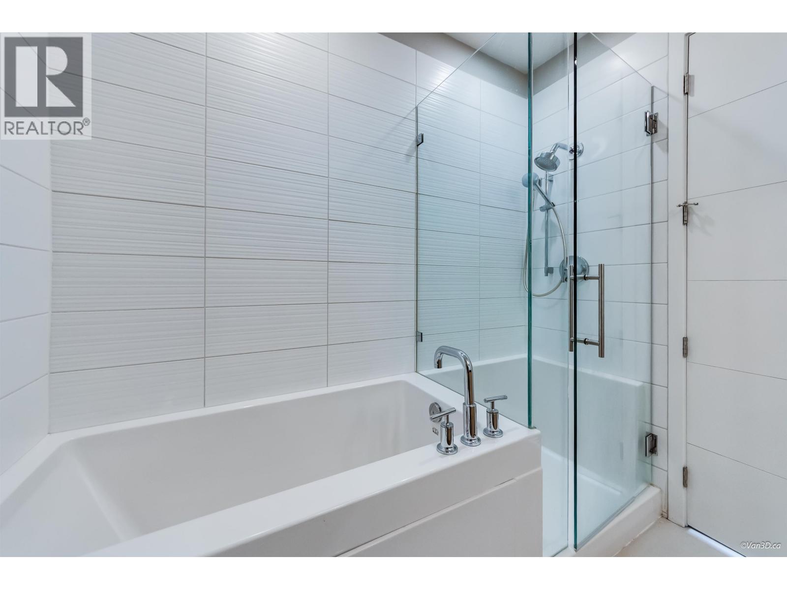 412 260 Salter Street, New Westminster, British Columbia  V3M 0J4 - Photo 2 - R3055847