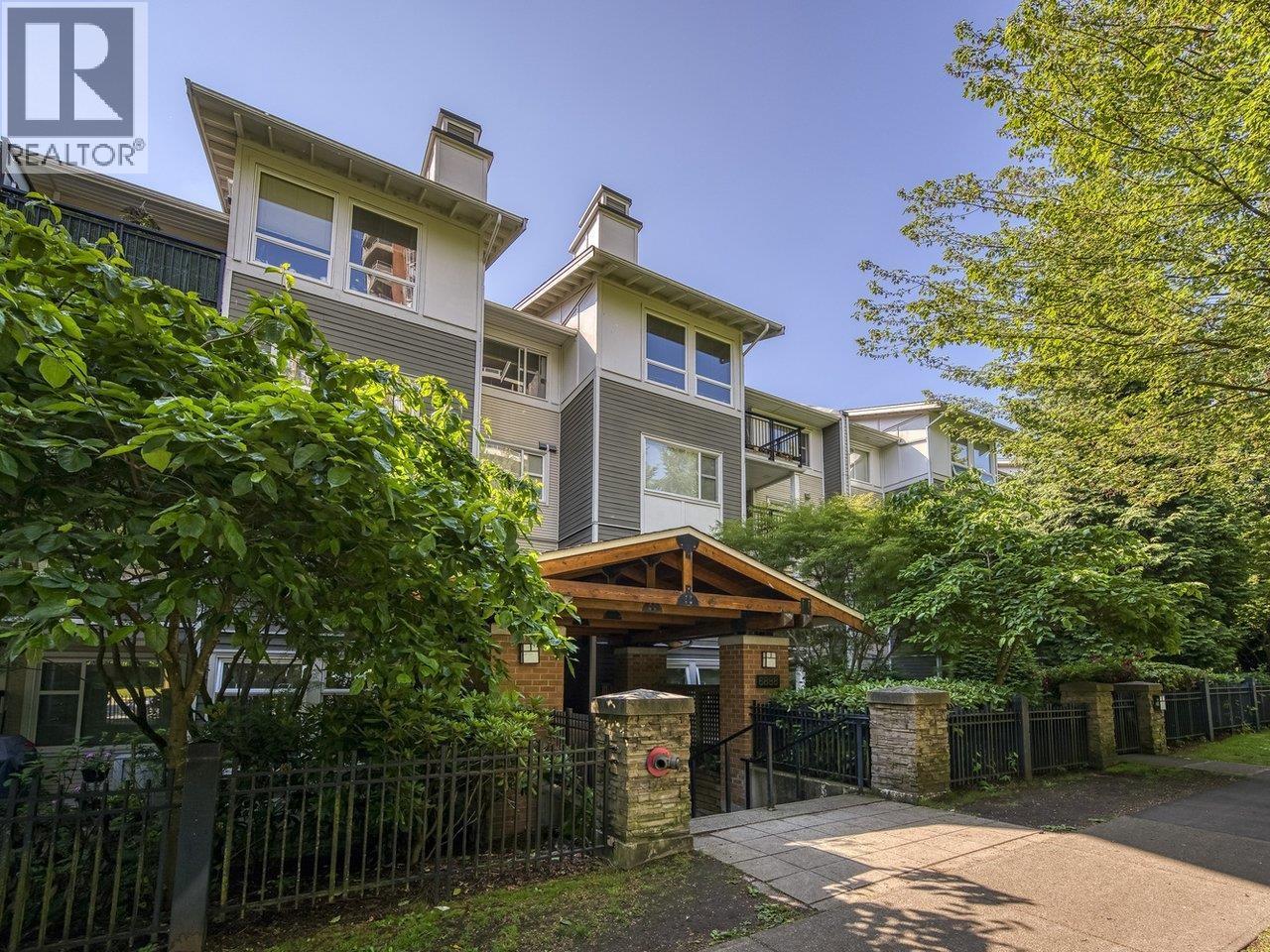 410 6888 Southpoint Drive, Burnaby, British Columbia  V3N 5E3 - Photo 2 - R3057403