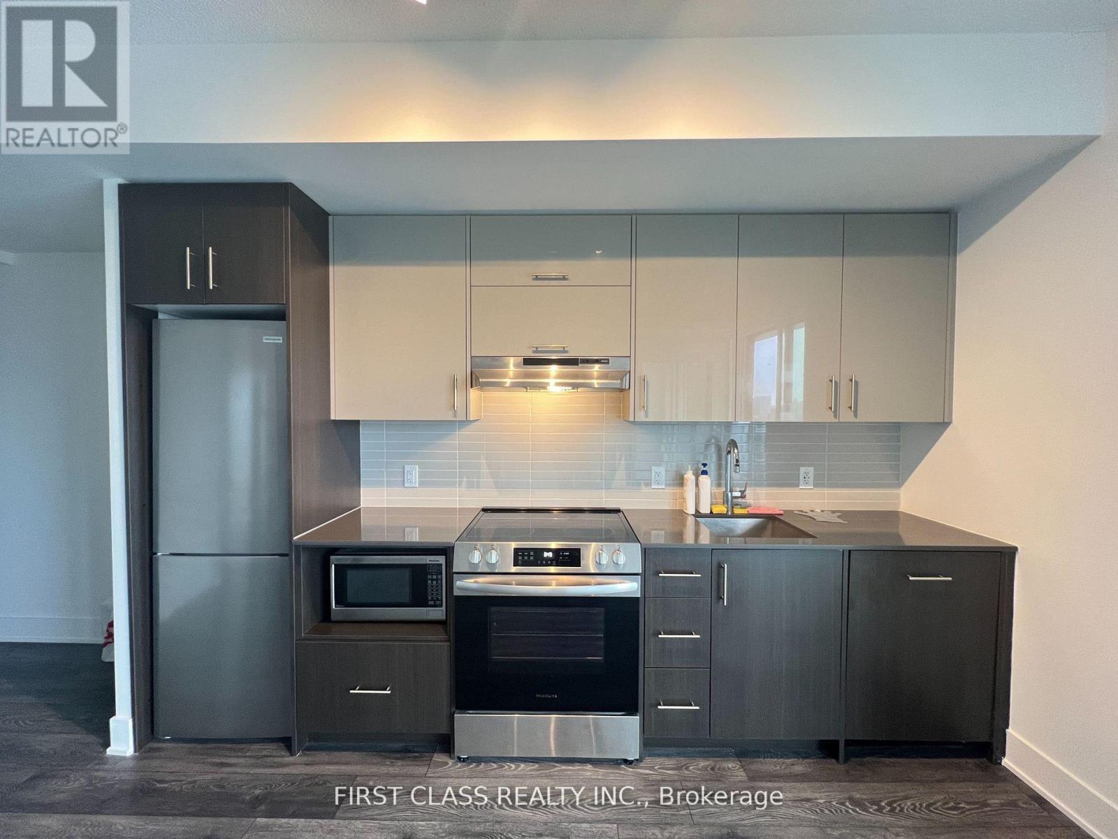 1815 - 188 FAIRVIEW MALL DRIVE, Toronto, Ontario