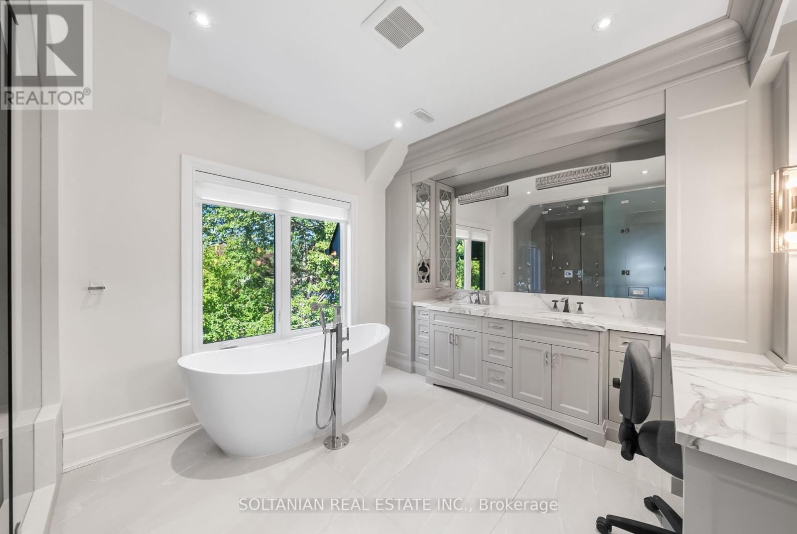 352 Patricia Avenue, Toronto, Ontario  M2R 2M7 - Photo 26 - C12456966
