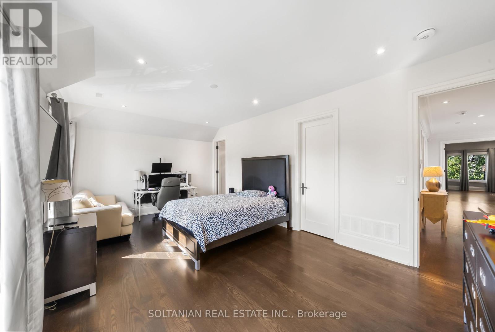 352 Patricia Avenue, Toronto, Ontario  M2R 2M7 - Photo 30 - C12456966