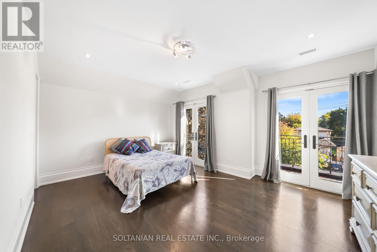 352 Patricia Avenue, Toronto, Ontario  M2R 2M7 - Photo 35 - C12456966