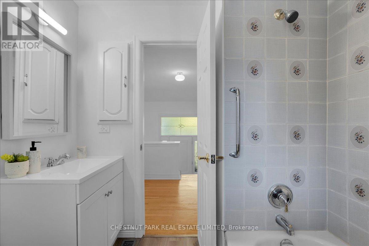 36 Tangmere Road, Toronto, Ontario  M3B 2N3 - Photo 33 - C12456968