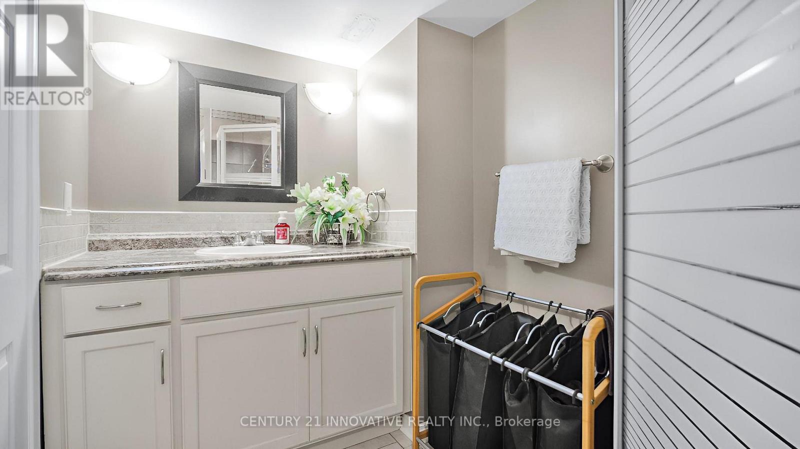 1730 Silver Maple Drive, Pickering, Ontario  L1V 6X9 - Photo 16 - E12457007
