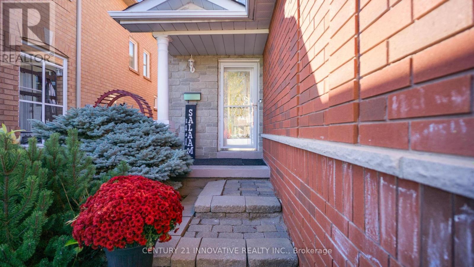 1730 Silver Maple Drive, Pickering, Ontario  L1V 6X9 - Photo 3 - E12457007