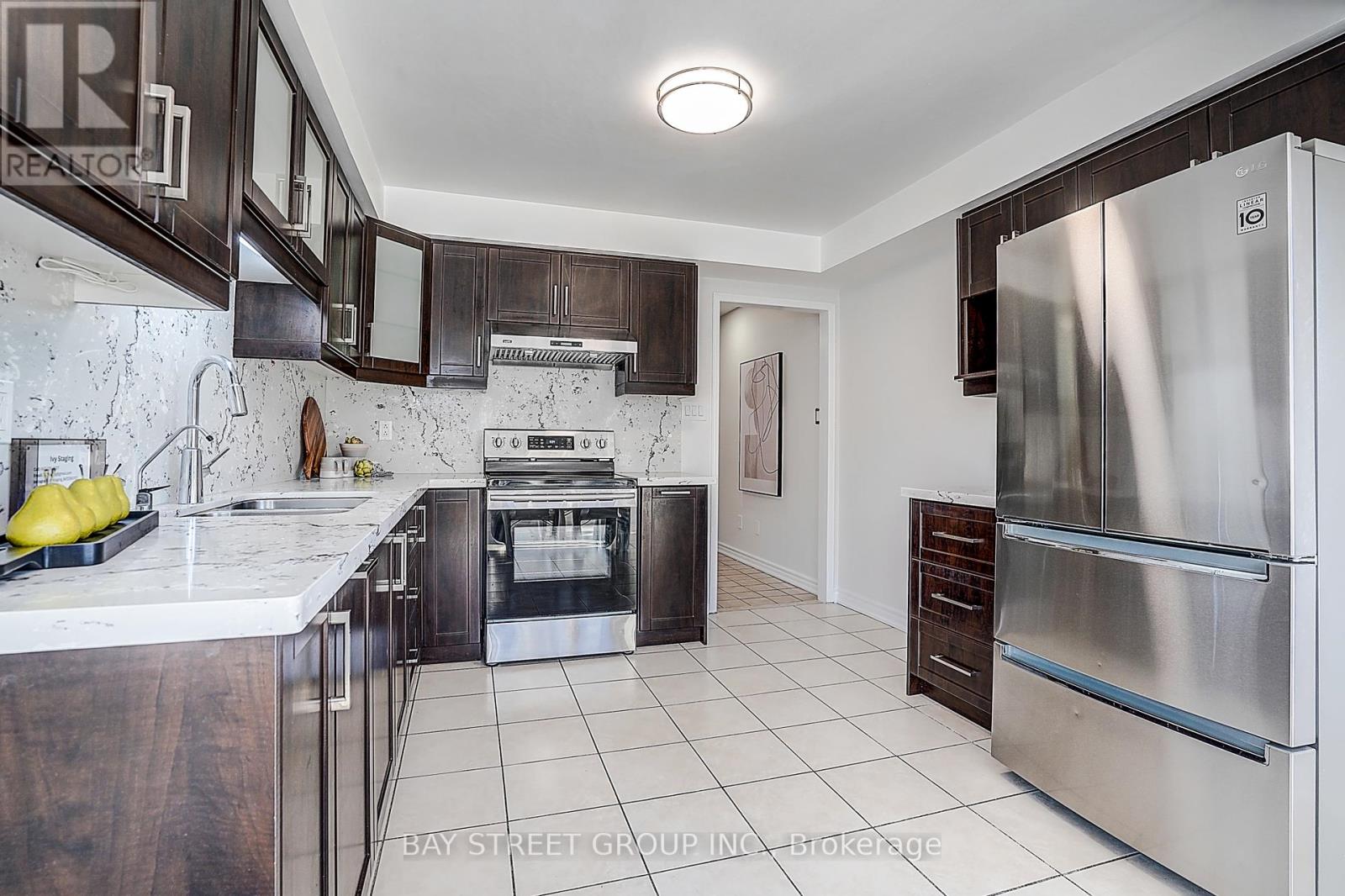 334 Goldhawk Trail, Toronto, Ontario  M1V 4G2 - Photo 7 - E12457038