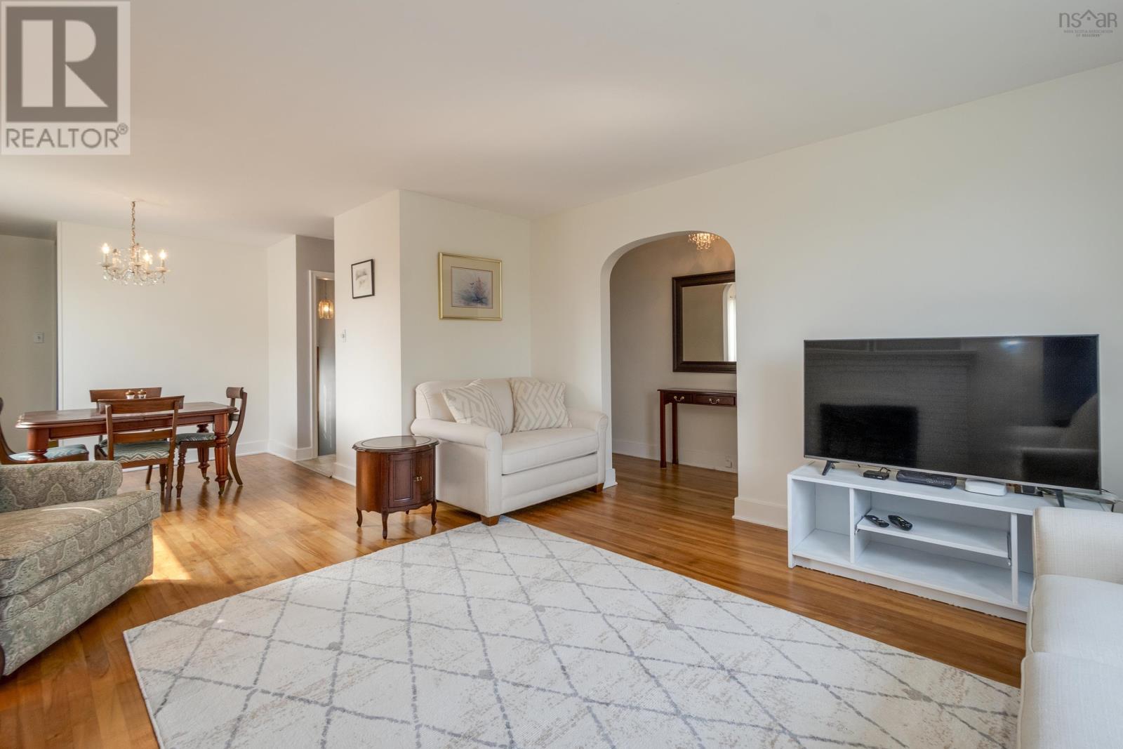 Property at 28 Piers Avenue image 4