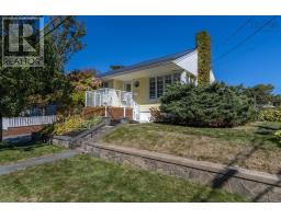 2 Ryland Avenue