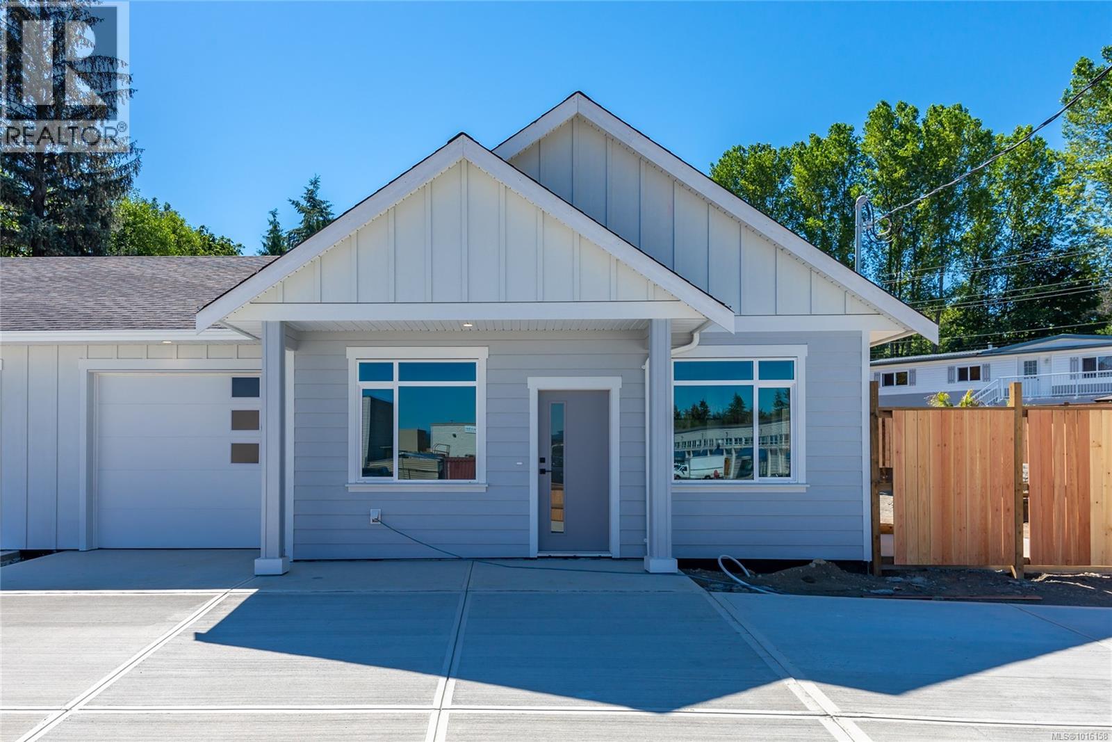 B 1025 9th Ave, Campbell River, British Columbia