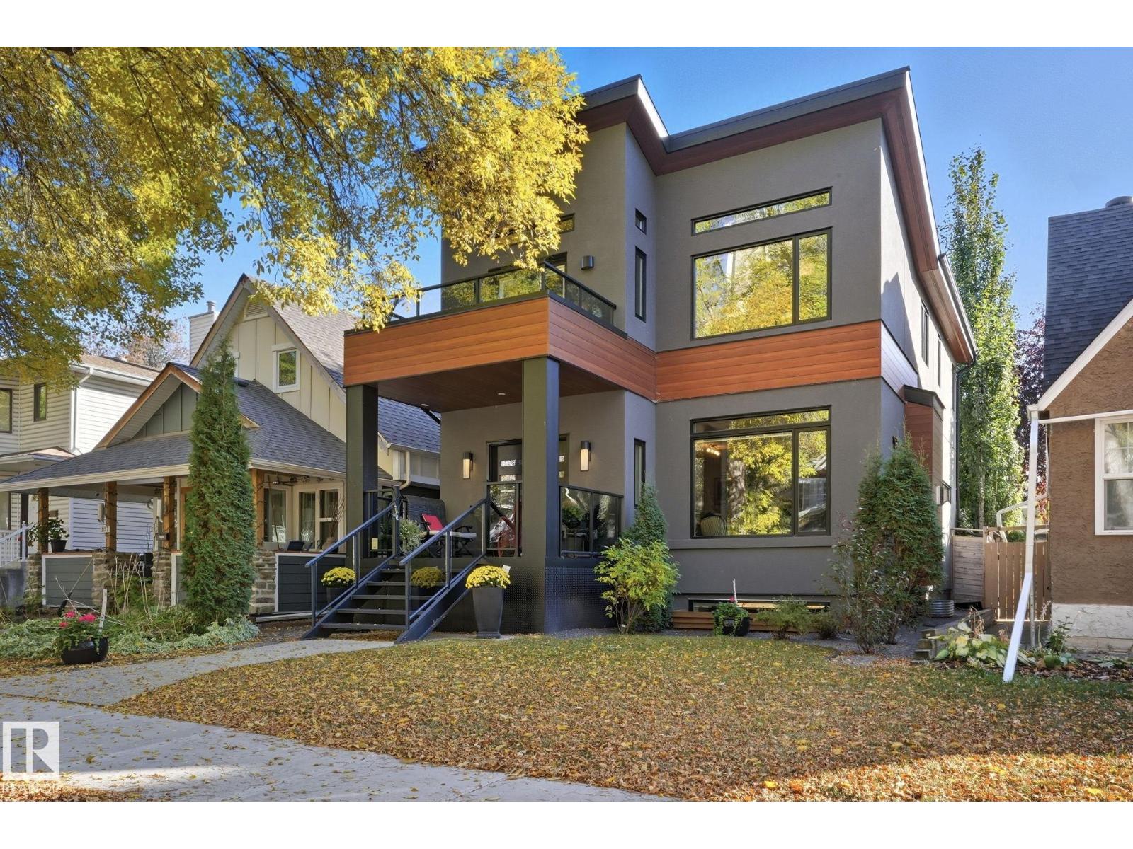 11121 81 AV NW, edmonton, Alberta