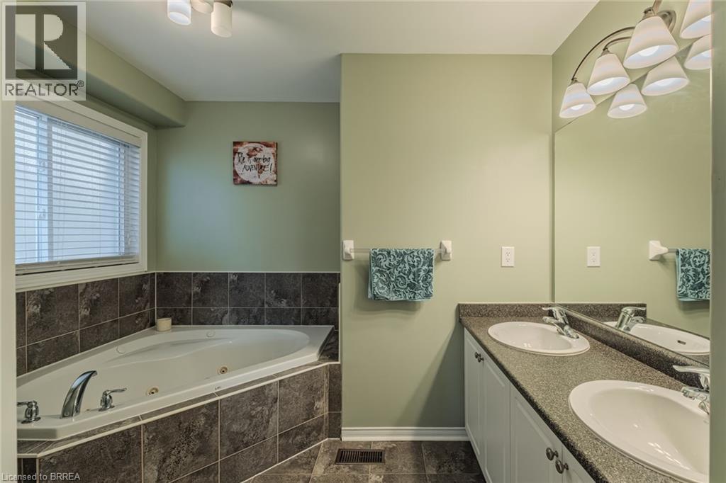 72 Hunter Way, Brantford, Ontario  N3T 0A2 - Photo 23 - 40778226