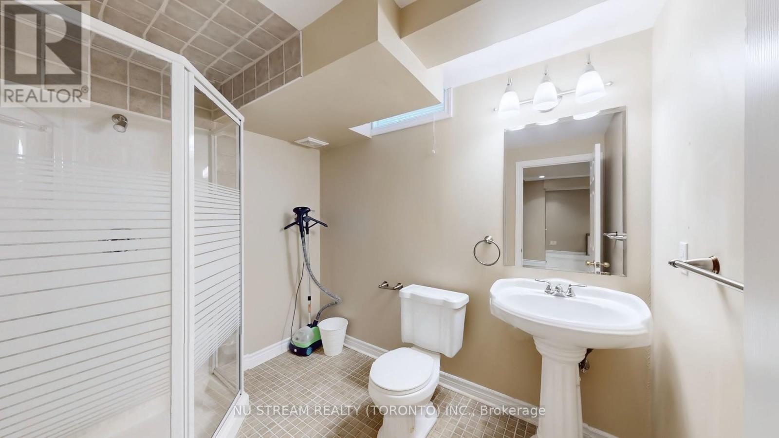 71 Alpine Crescent, Richmond Hill, Ontario  L4S 1W1 - Photo 23 - N12456985