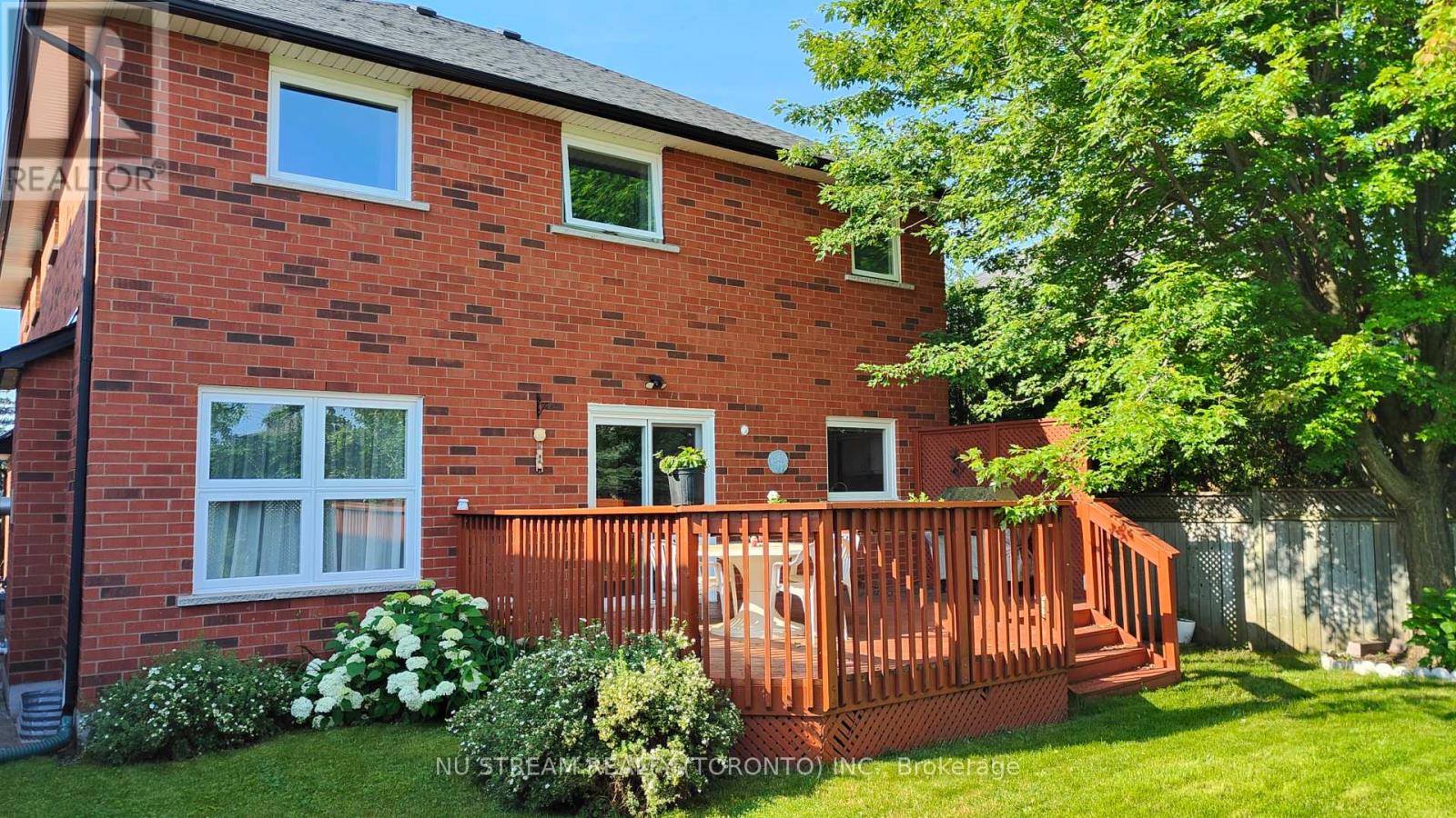 71 Alpine Crescent, Richmond Hill, Ontario  L4S 1W1 - Photo 24 - N12456985