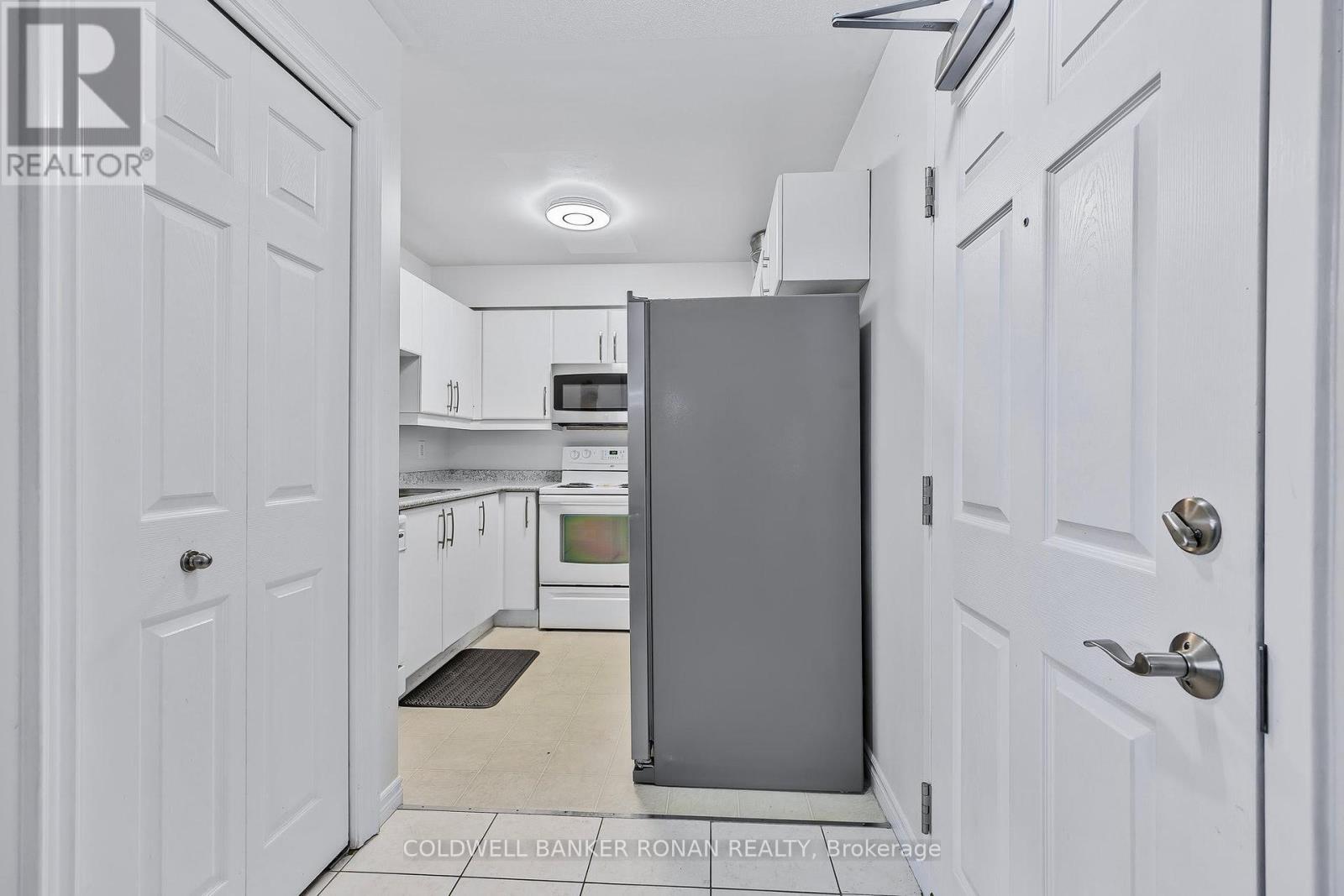 311 - 500 Mapleview Drive, Barrie, Ontario  L4N 6C3 - Photo 7 - S12457011