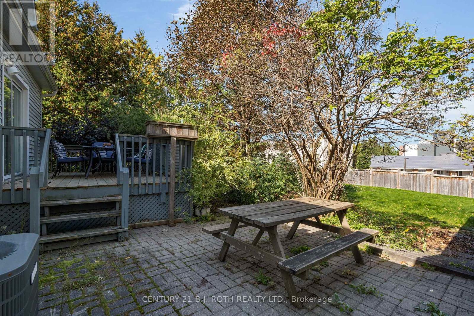 70 Baldwin Lane, Barrie, Ontario  L4N 2W3 - Photo 16 - S12457042
