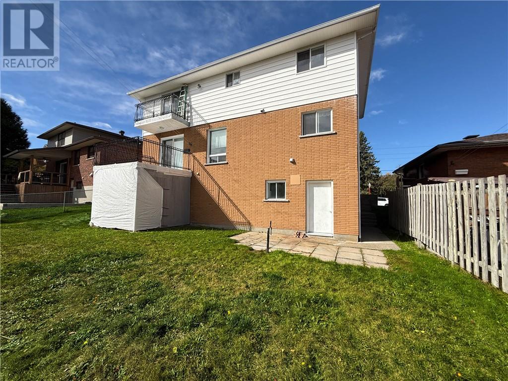 781 Grandview, Sudbury, Ontario  P3A 4Z8 - Photo 4 - 2125159