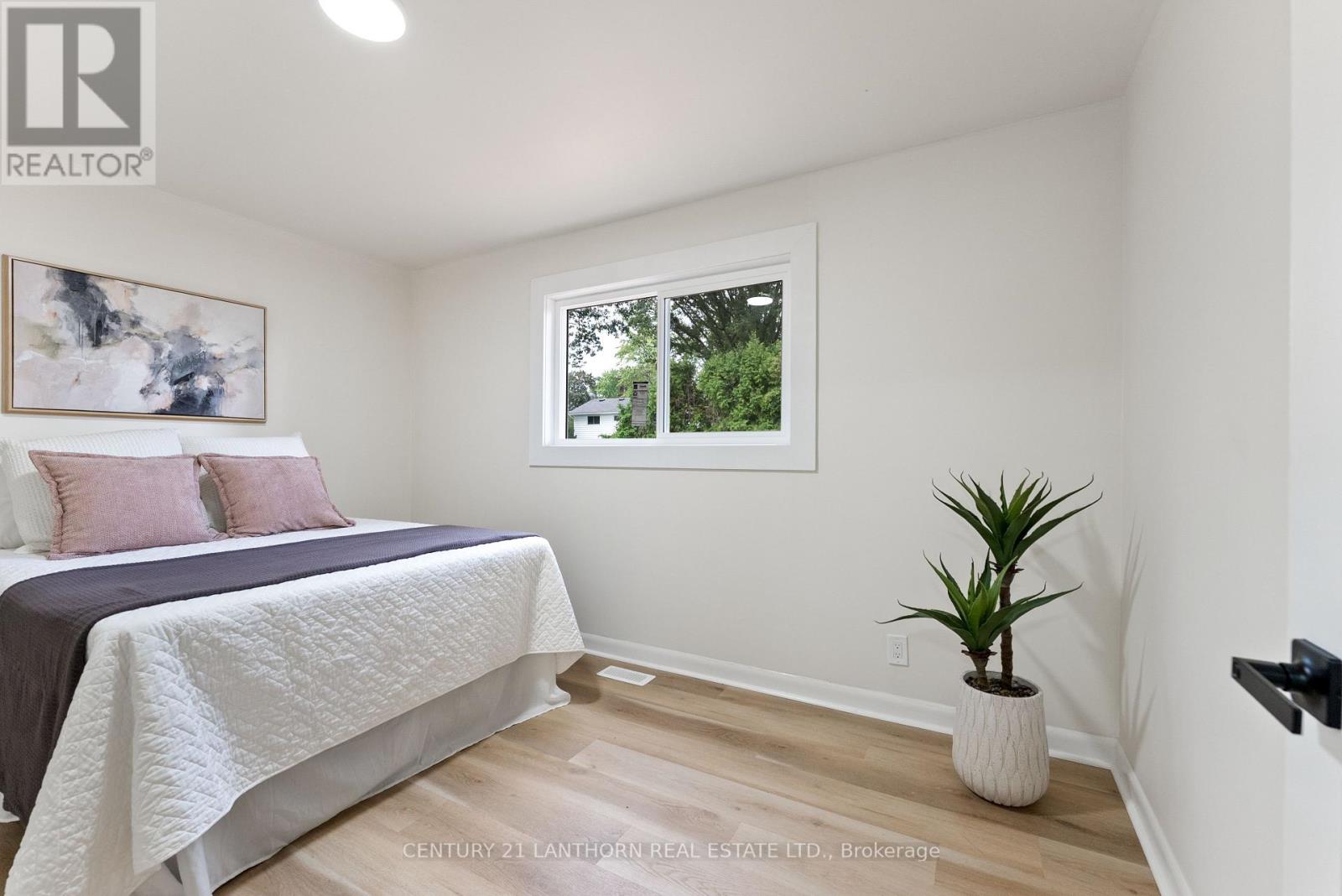 94 Rollins Drive, Belleville, Ontario  K8N 4J5 - Photo 16 - X12379192