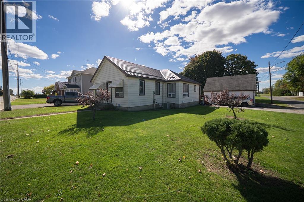 8 Queen Street, Langton, Ontario  N0E 1G0 - Photo 1 - 40777755