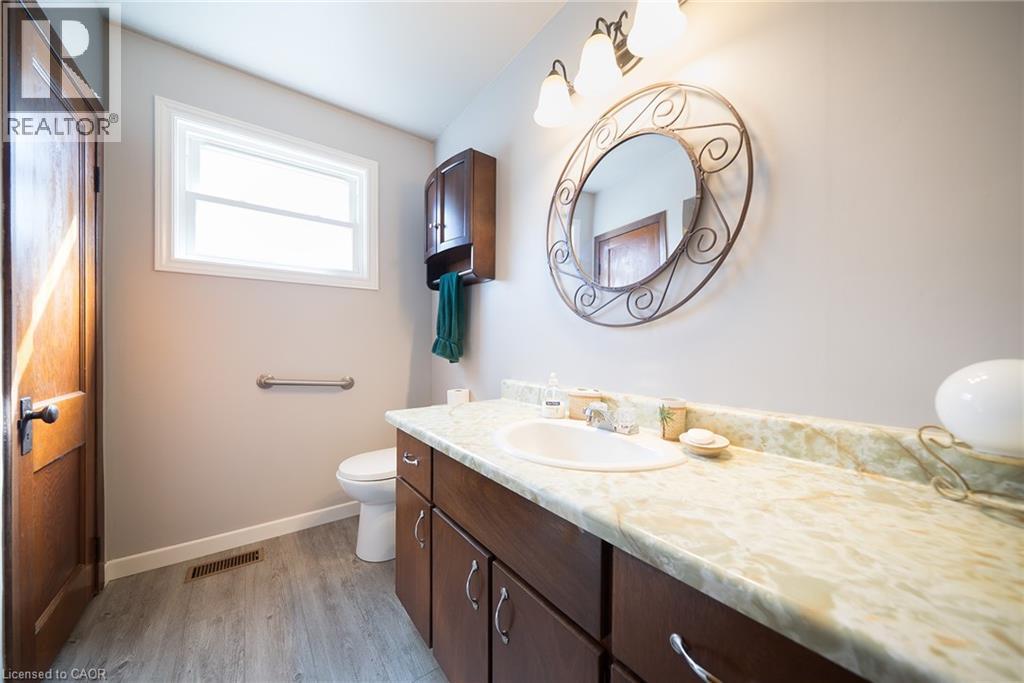8 Queen Street, Langton, Ontario  N0E 1G0 - Photo 11 - 40777755