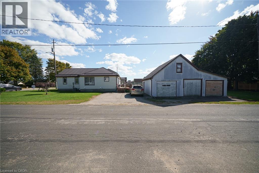 8 Queen Street, Langton, Ontario  N0E 1G0 - Photo 2 - 40777755