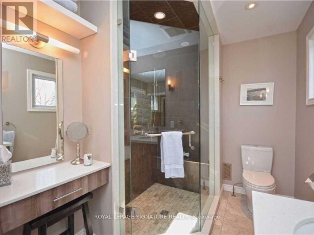45 Crescent Road, Oakville, Ontario  L6K 1W3 - Photo 15 - W12456952