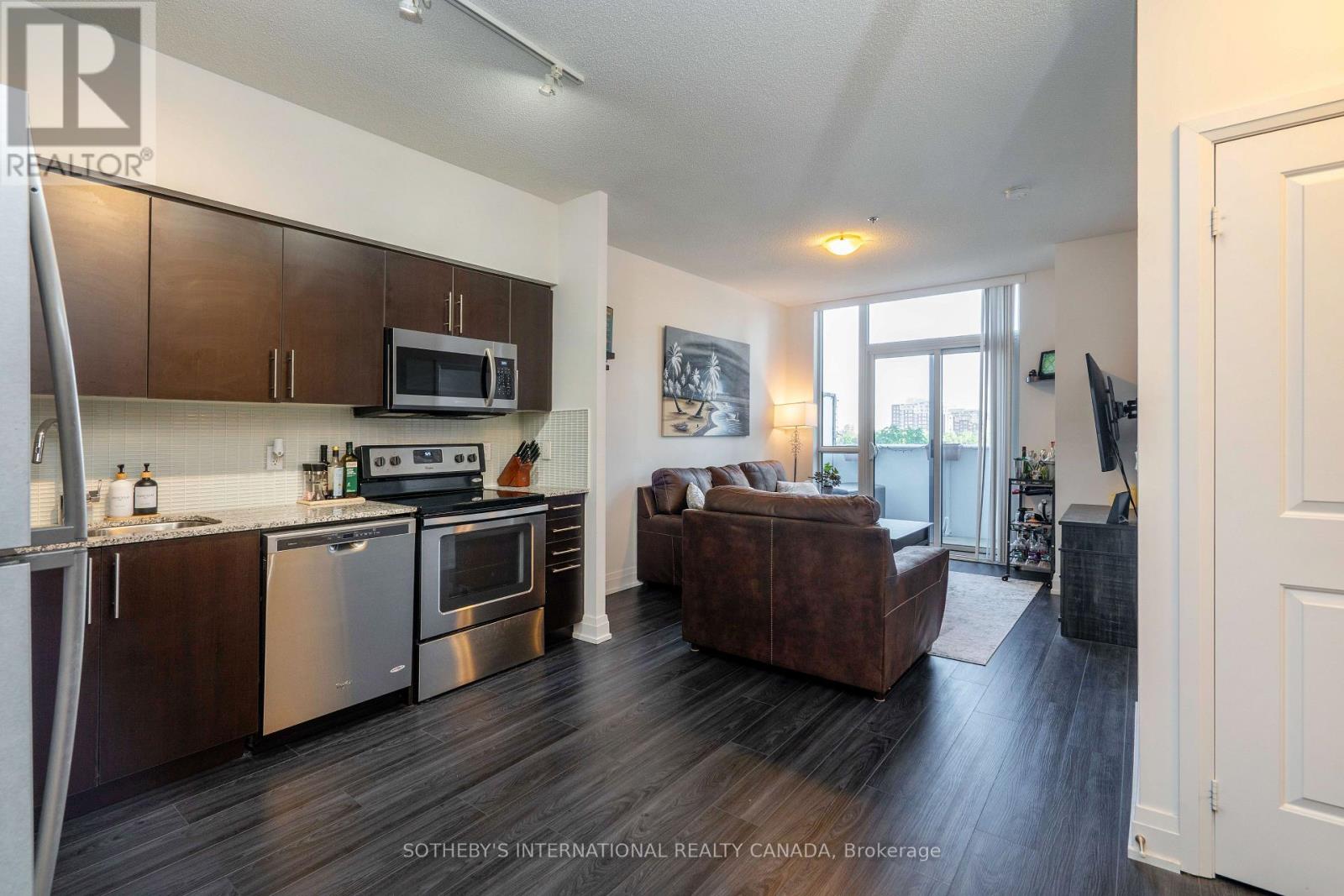 510 - 65 Speers Road, Oakville, Ontario  L6K 0J1 - Photo 13 - W12456976