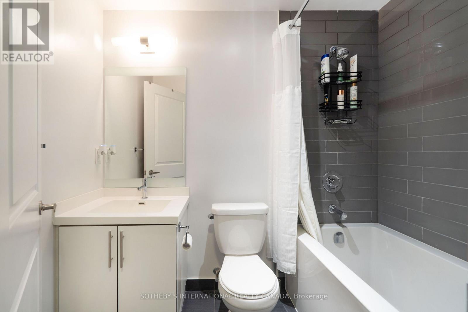 510 - 65 Speers Road, Oakville, Ontario  L6K 0J1 - Photo 20 - W12456976