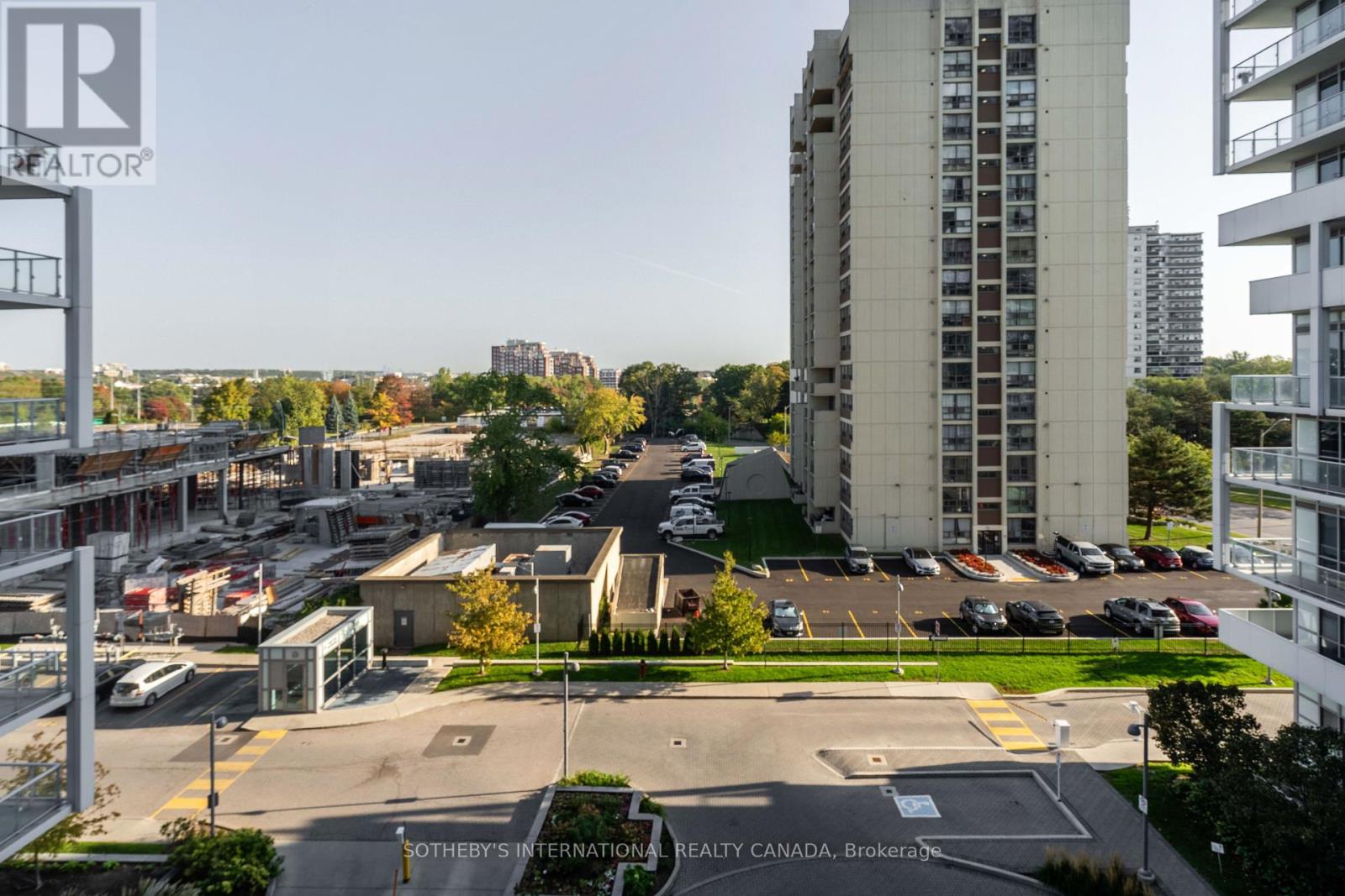 510 - 65 Speers Road, Oakville, Ontario  L6K 0J1 - Photo 24 - W12456976
