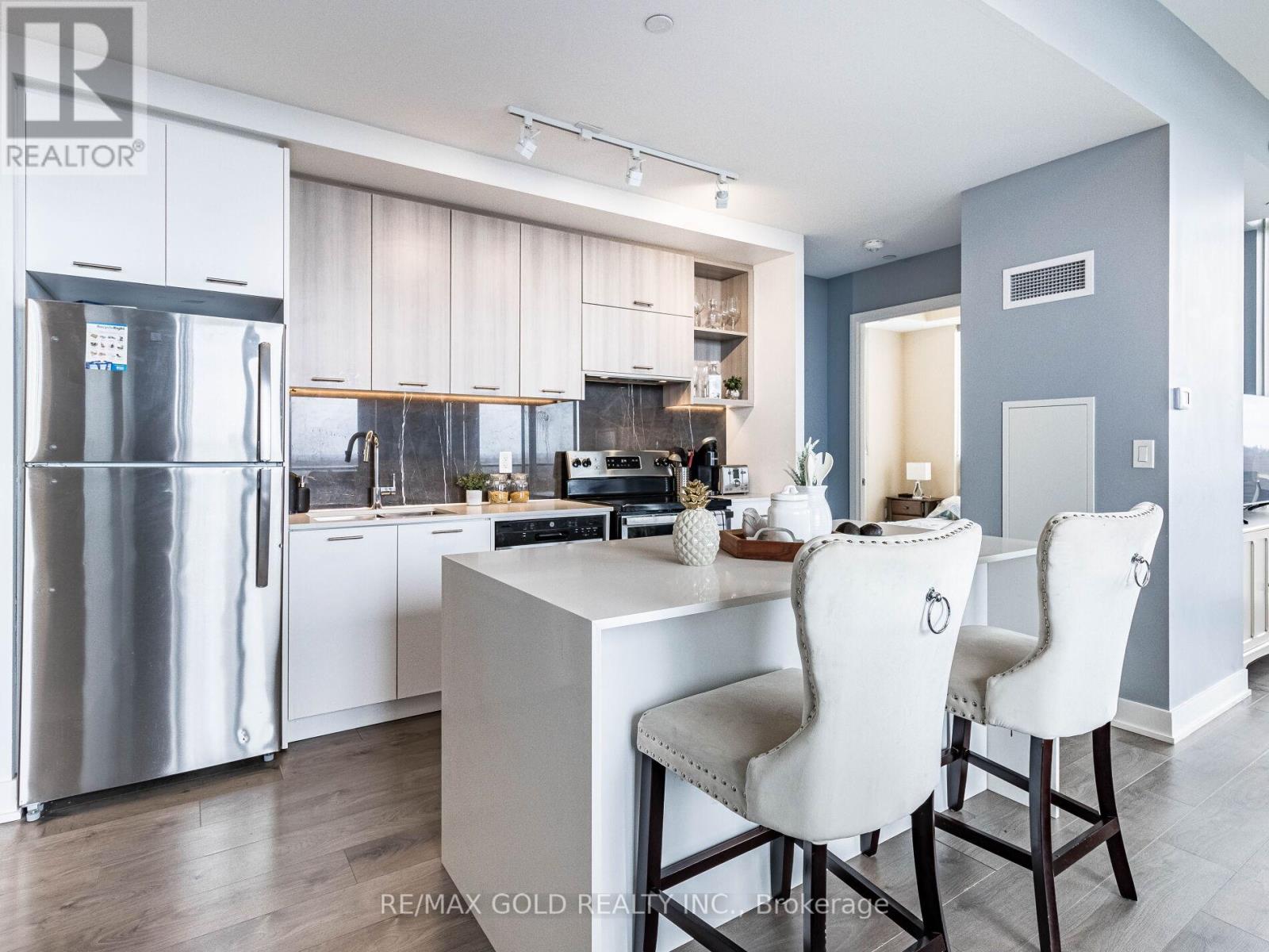 609 - 180 Veterans Drive, Brampton, Ontario  L7A 5G7 - Photo 11 - W12457002